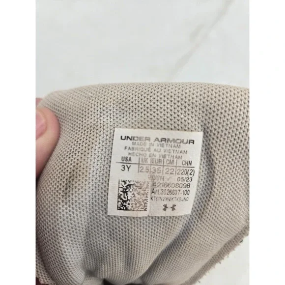 Under Armour 3Y White Baseball Softball Football Soccer Cleats Used - Picture 3 of 16